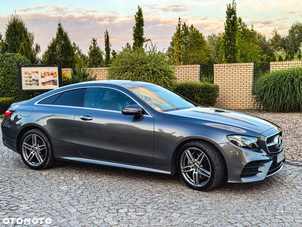 Mercedes-Benz Klasa E 220 d Coupe 4-Matic 9G-TRONIC - 14