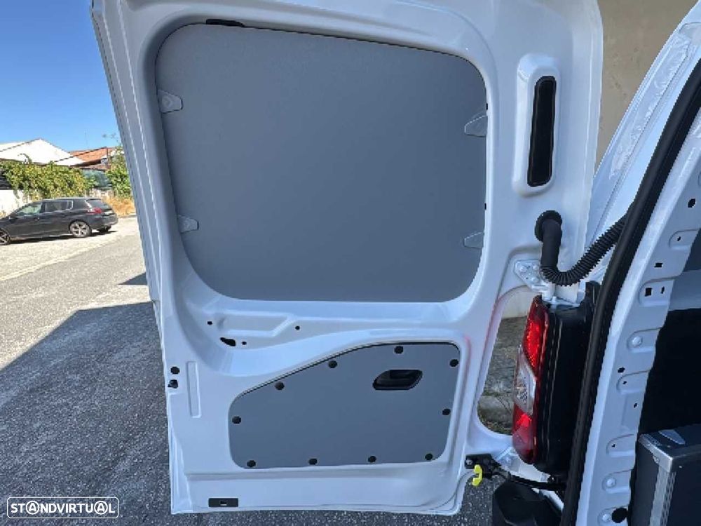 Fiat Doblo Outro - 21