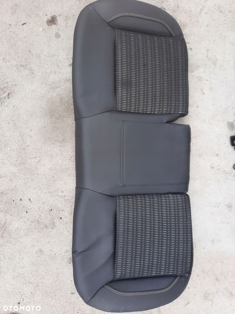 KANAPA OPARCIE TYŁ PEUGEOT 208 3D - 3