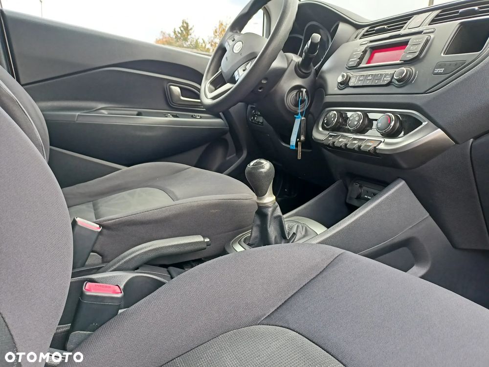 Kia Rio 1.2 Dream-Team Edition - 16