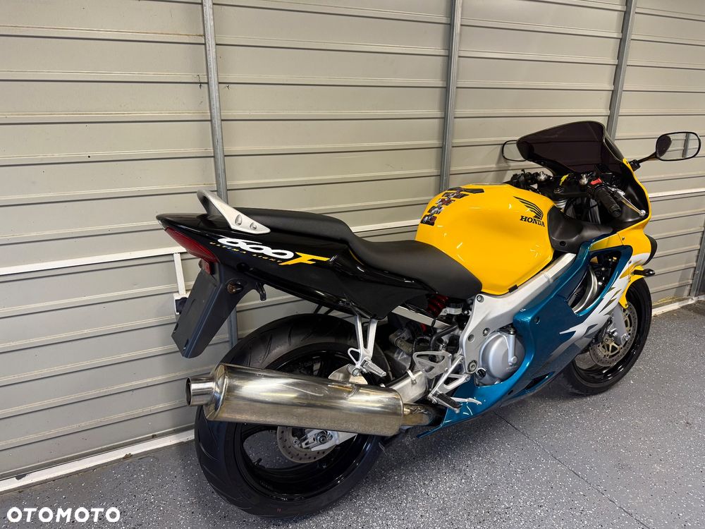 Honda CBR - 3