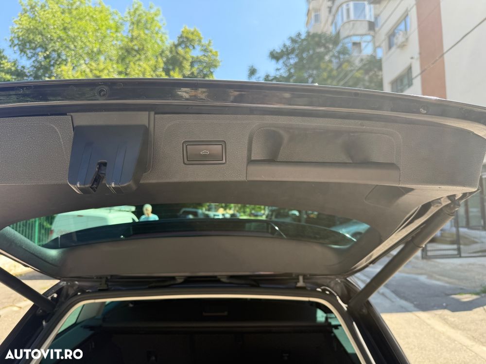 Volkswagen Passat 2.0 TDI DSG 4Motion R Executive - 21