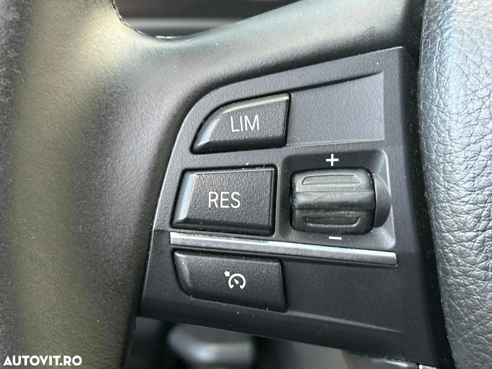 BMW Seria 5 520d Touring Aut. Luxury Line - 28