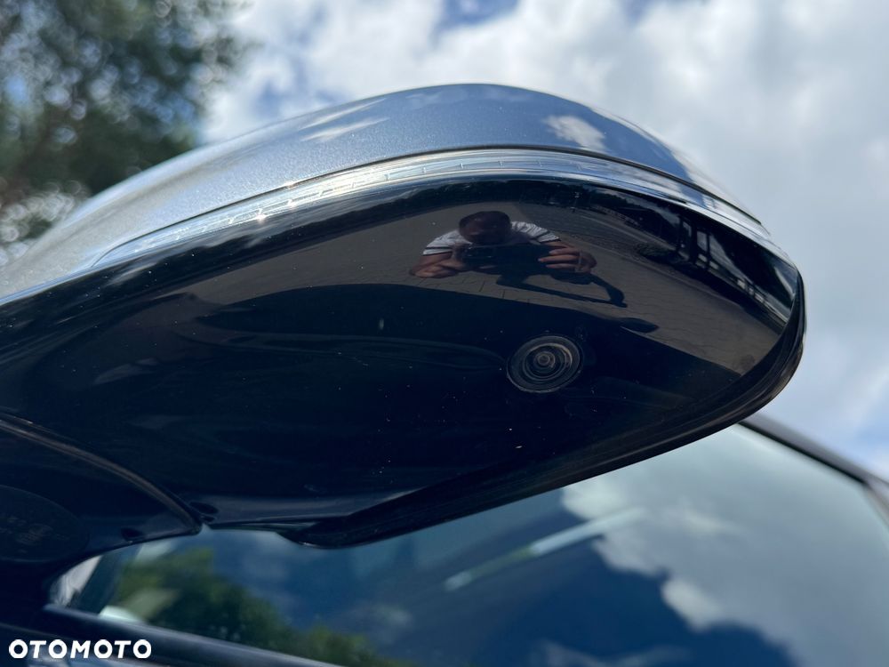 BMW Seria 3 335i Sport-Aut Sport Line - 17