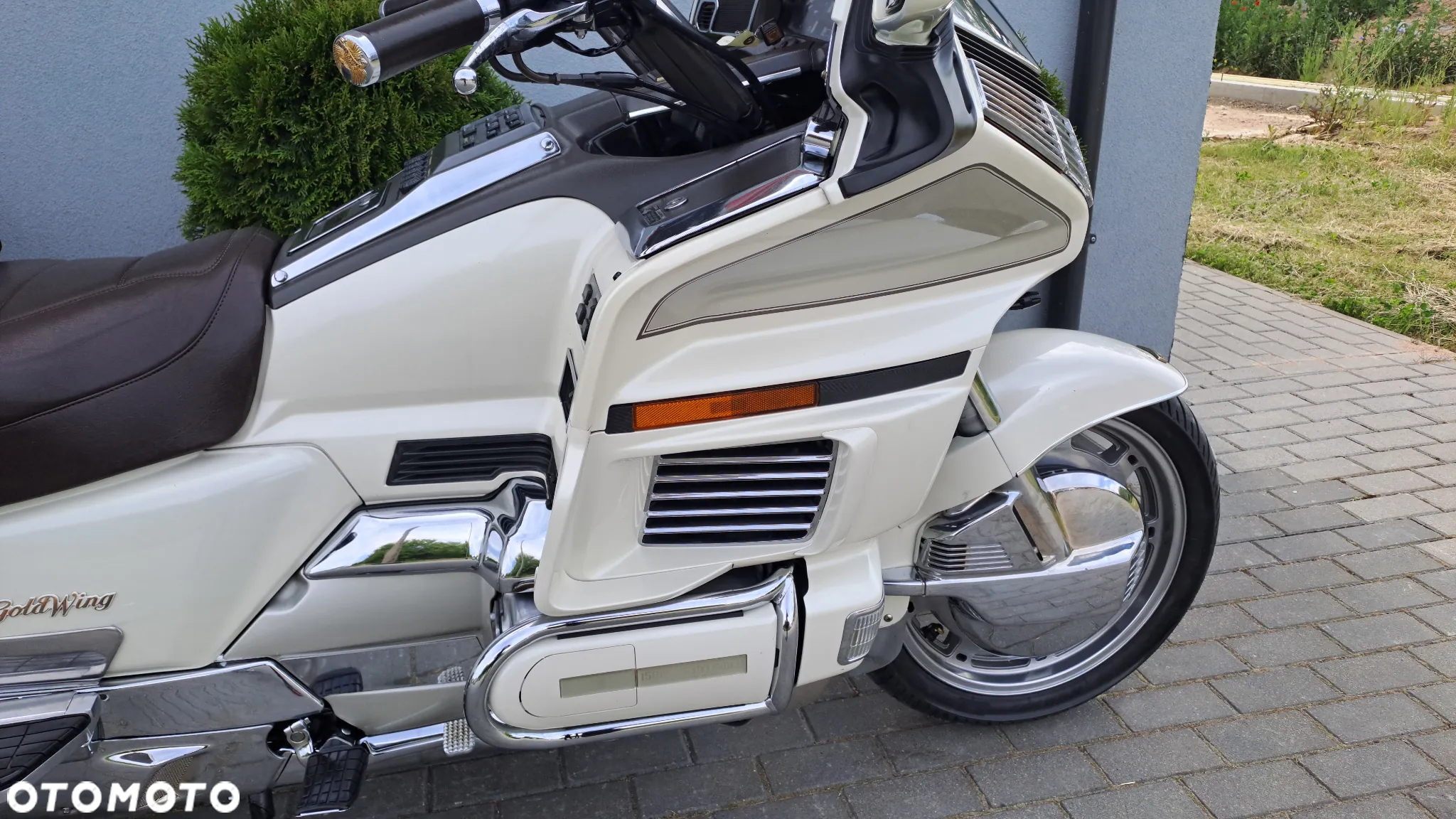 Honda GL - 13