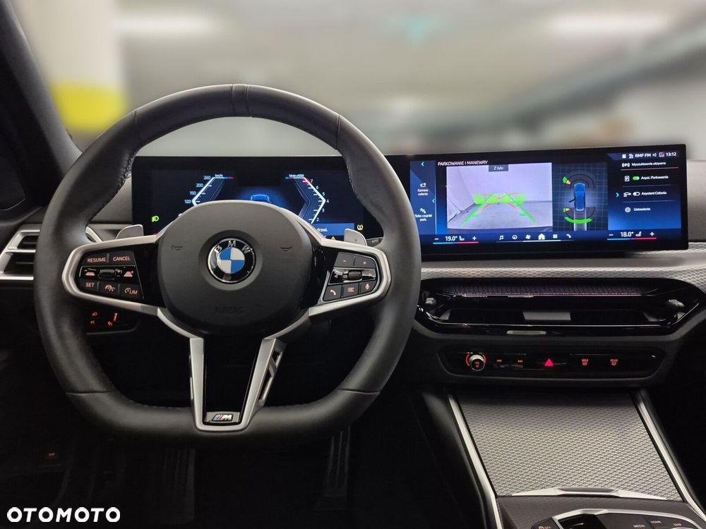 BMW Seria 3 330i xDrive M Sport - 23