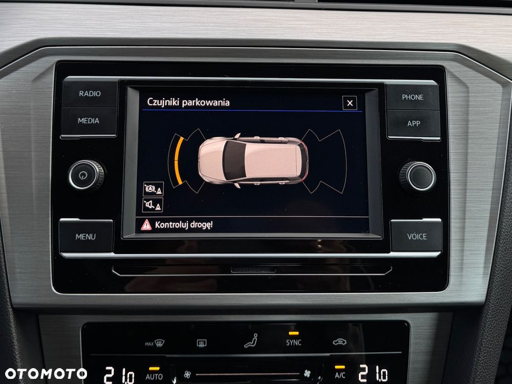 Volkswagen Passat 2.0 TDI EVO Essence - 25