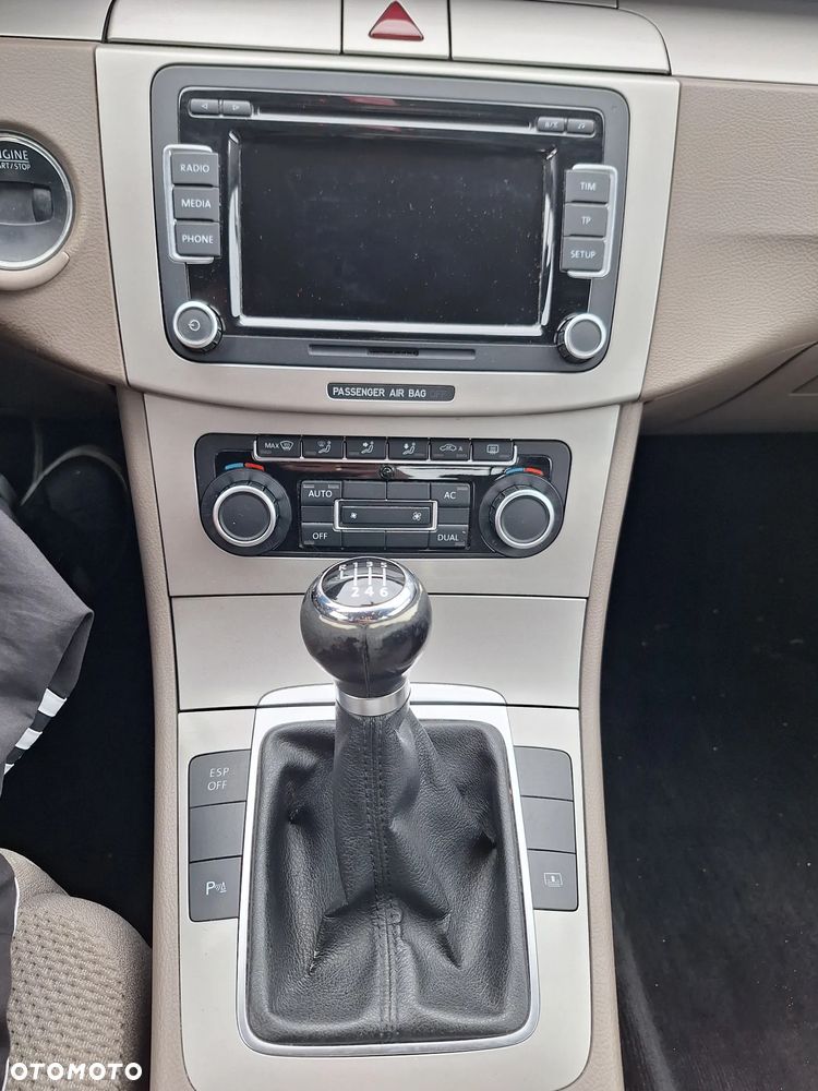 Volkswagen Passat 1.4 TSI Highline - 14