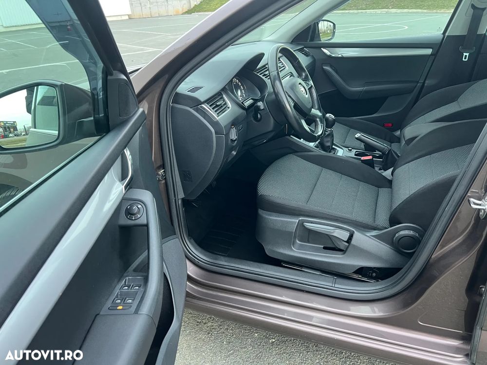 Skoda Octavia 1.6 TDI Ambition - 17