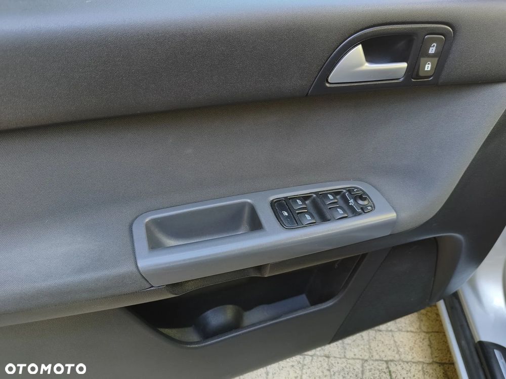 Volvo V50 - 23