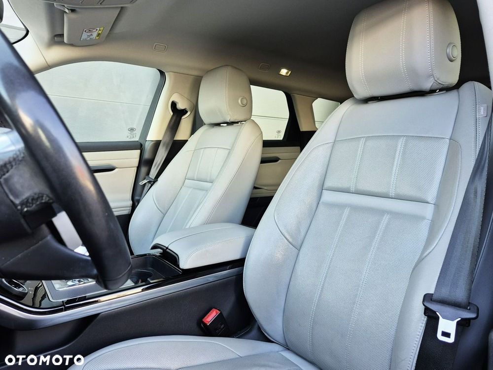 Land Rover Range Rover Evoque - 21