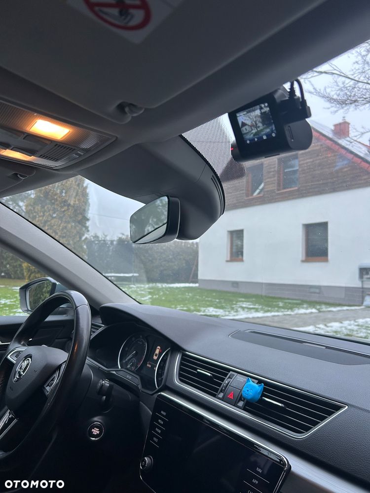 Skoda Superb 2.0 TDI Style DSG - 11