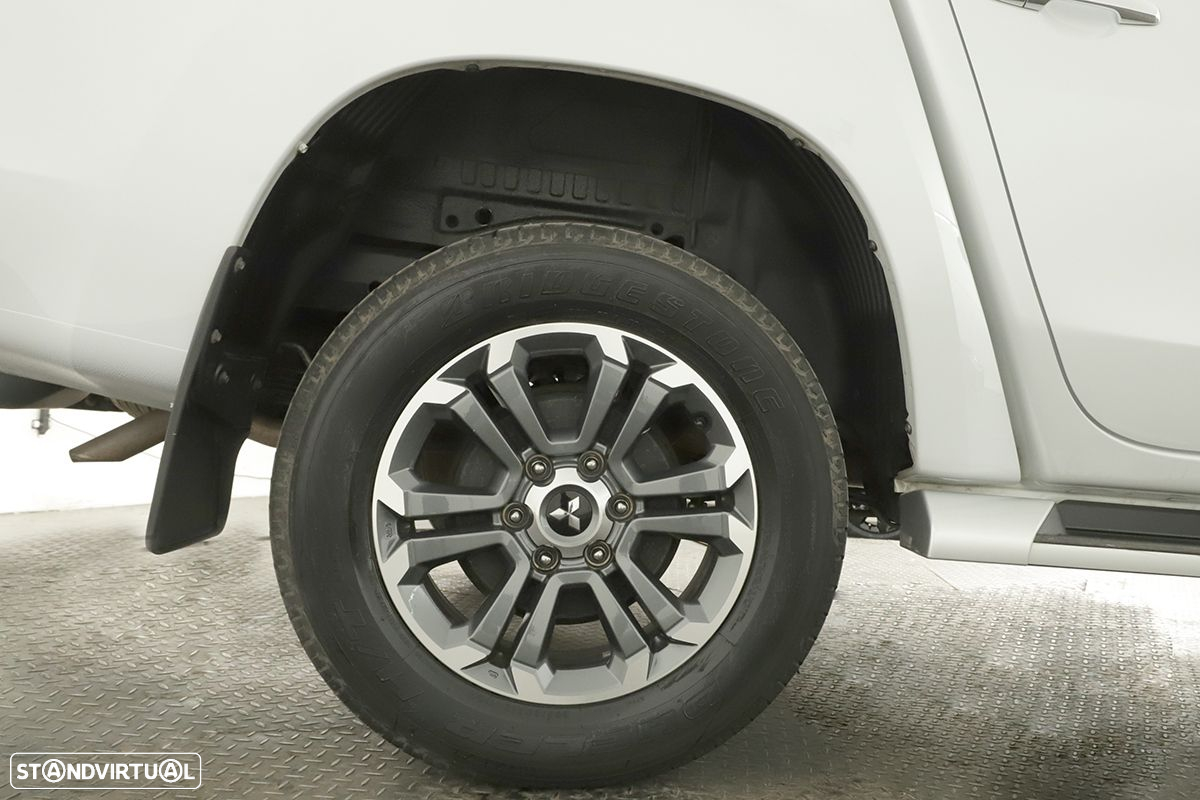 Mitsubishi l 200 2.3 di-d strakar club intense 4wd - 5