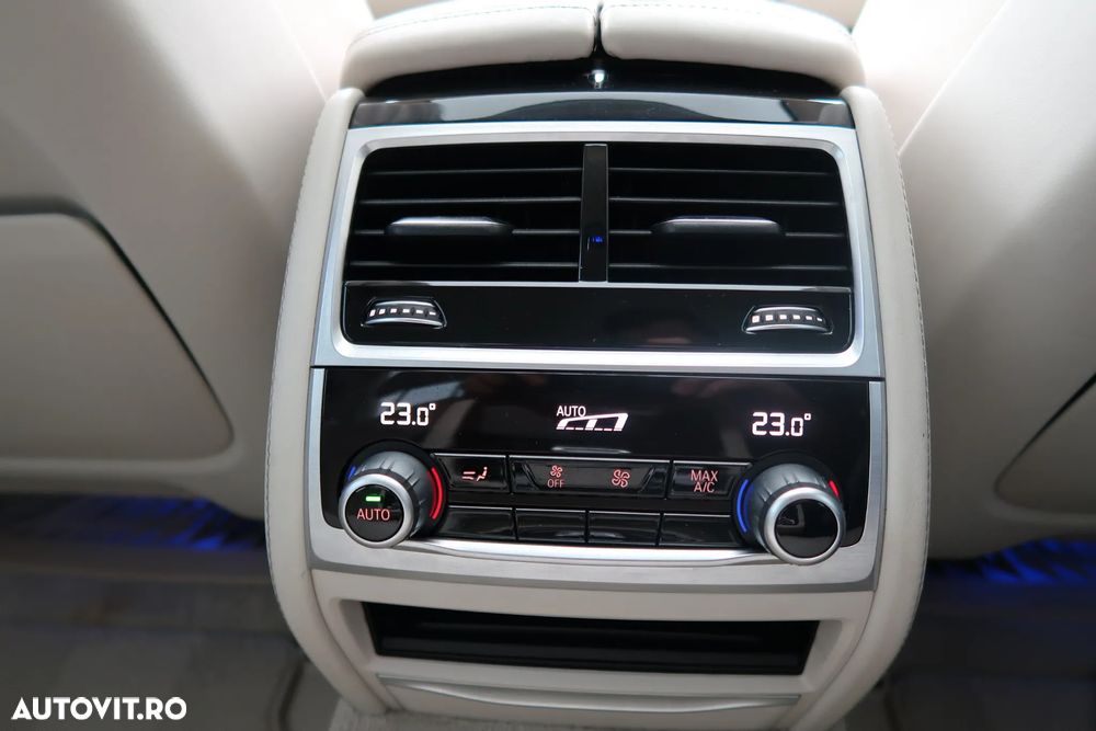 BMW Seria 7 730d xDrive - 26