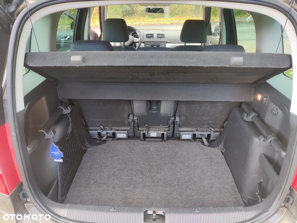 Skoda Yeti 1.4 TSI Ambition PLUS EDITION - 24