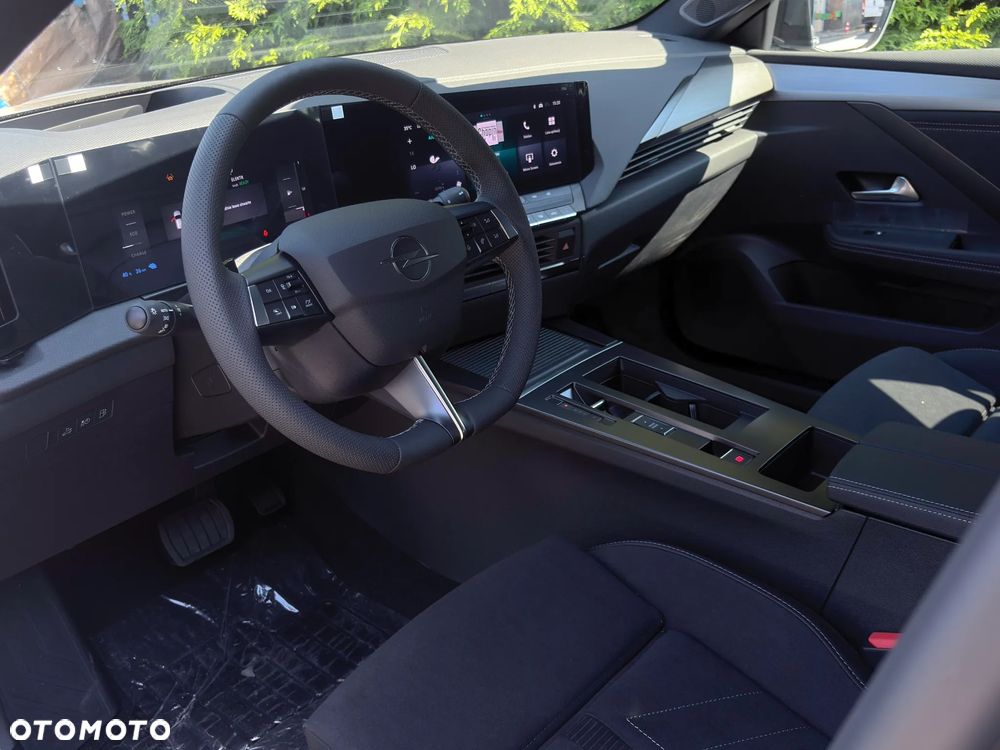Opel Astra 1.6 T Plug-in Hybrid Edition - 15