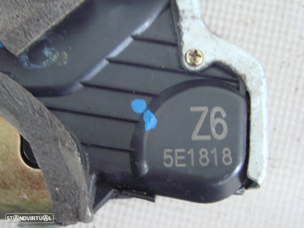 Fecho Da Porta Frente Dto Toyota Avensis (_T25_) - 4