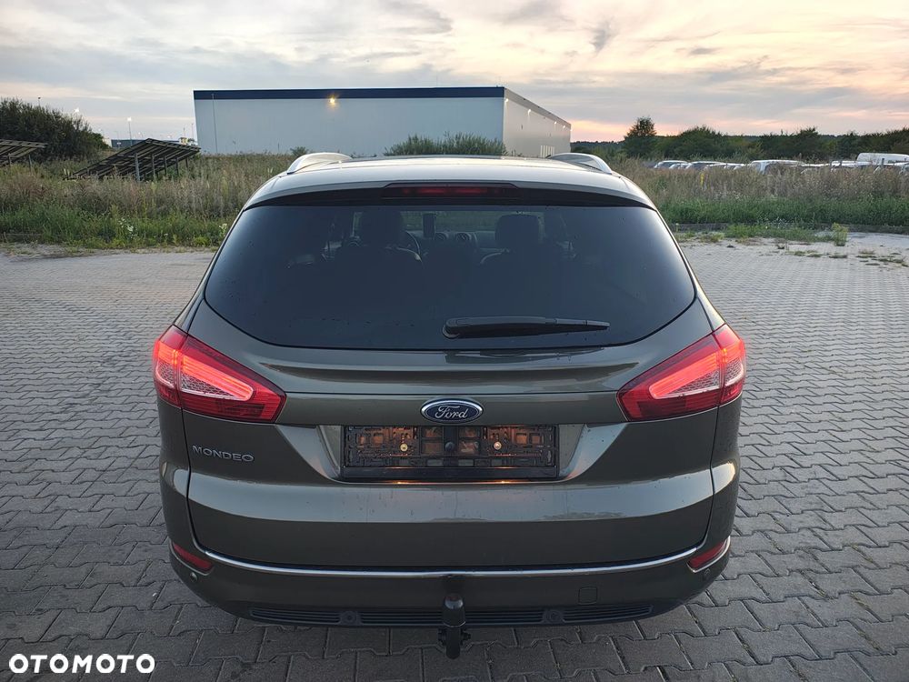 Ford Mondeo 2.0 TDCi Titanium - 12