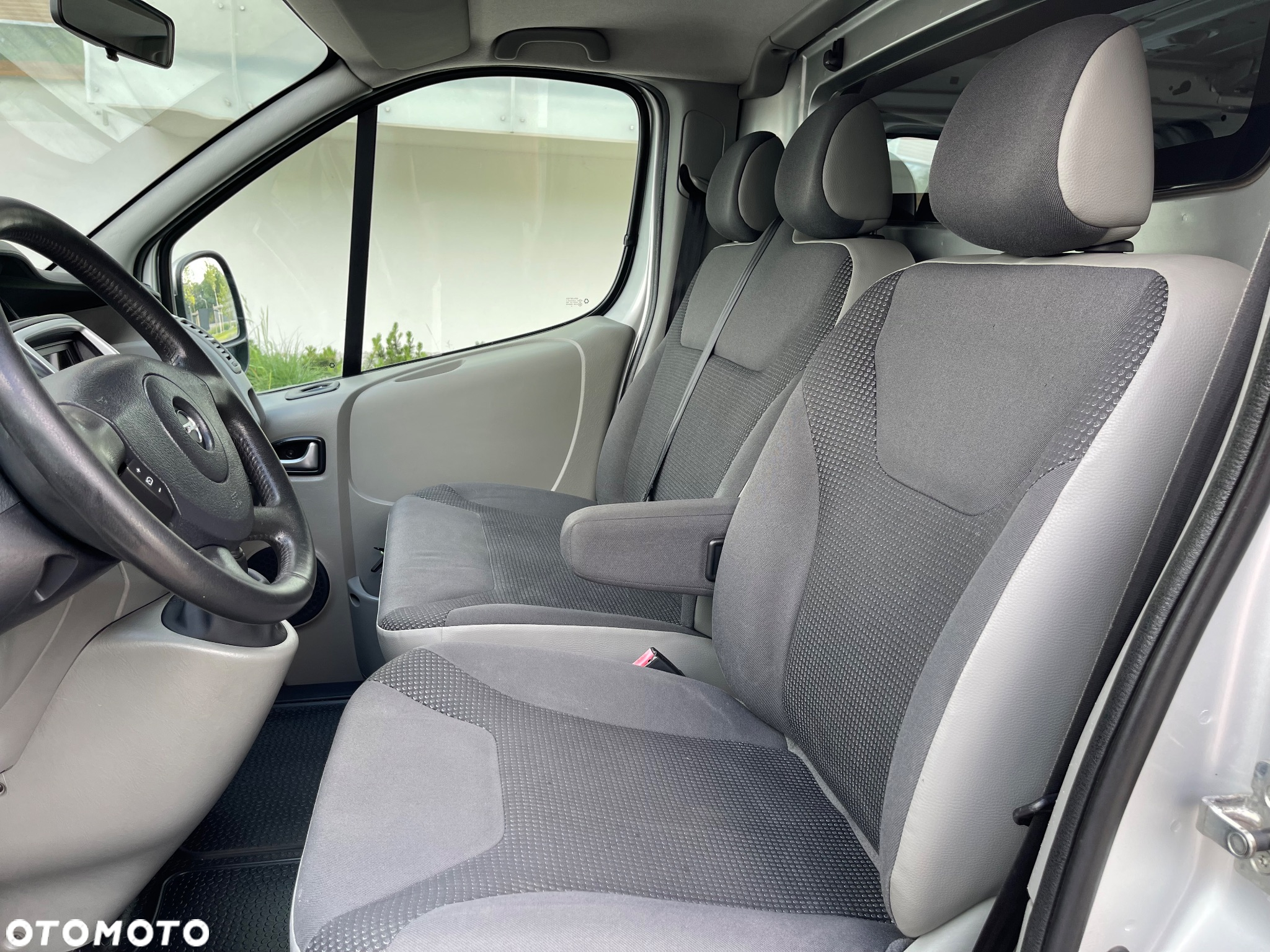 Renault Trafic - 13
