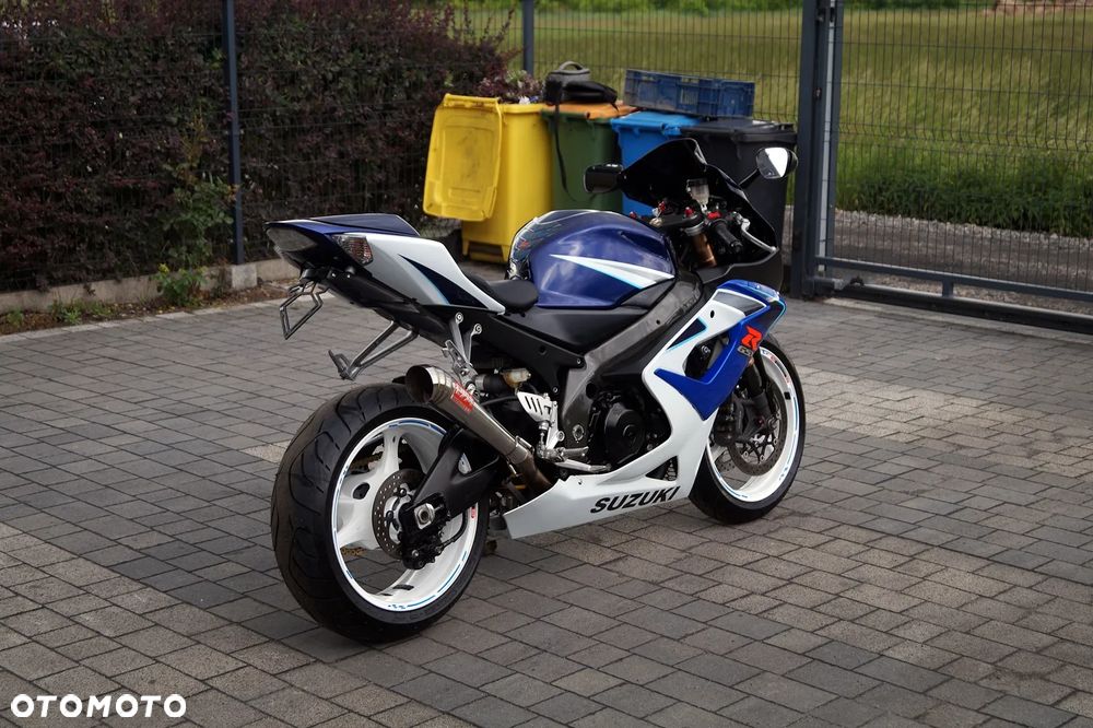 Suzuki GSX-R - 11