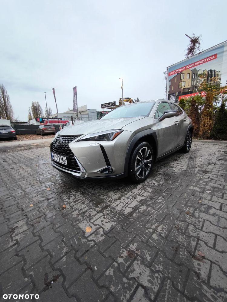 Lexus UX - 1