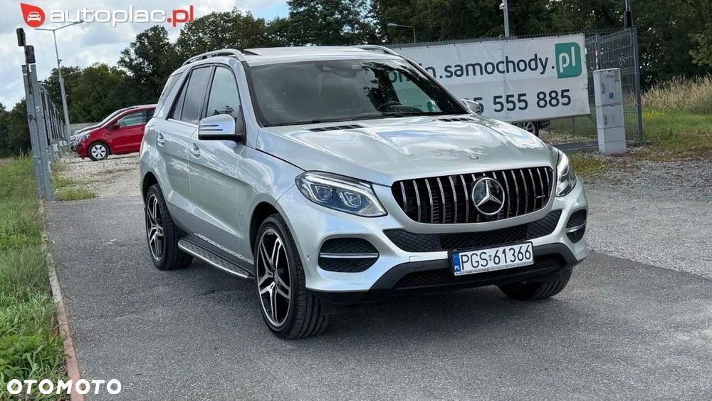 Mercedes-Benz GLE 2016