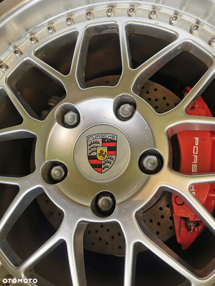 Porsche 911 Carrera Cabrio - 20