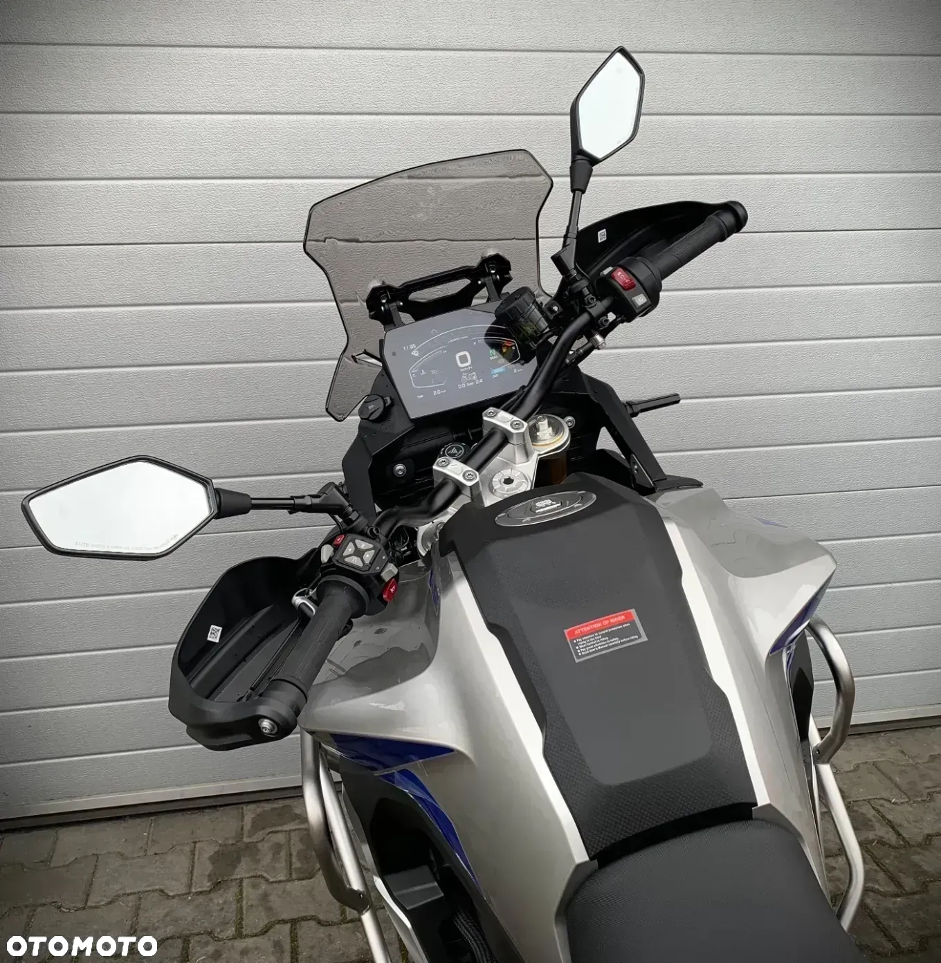 VOGE 900DSX - 6
