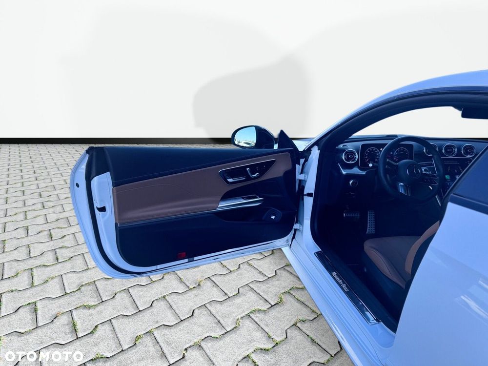 Mercedes-Benz CLE - 11