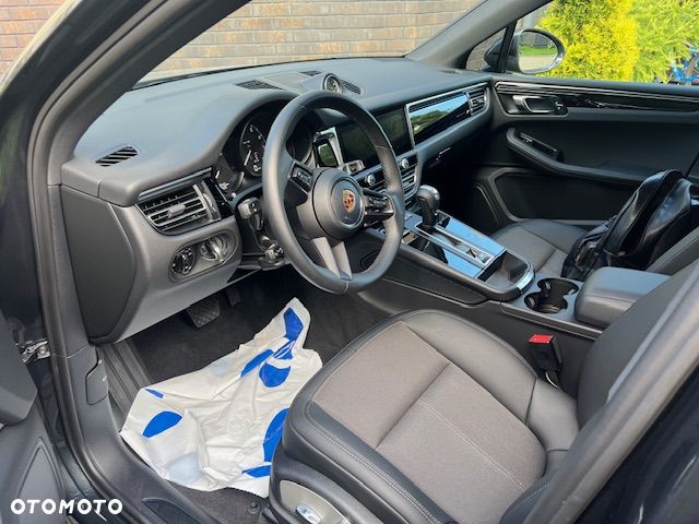 Porsche Macan Standard - 10