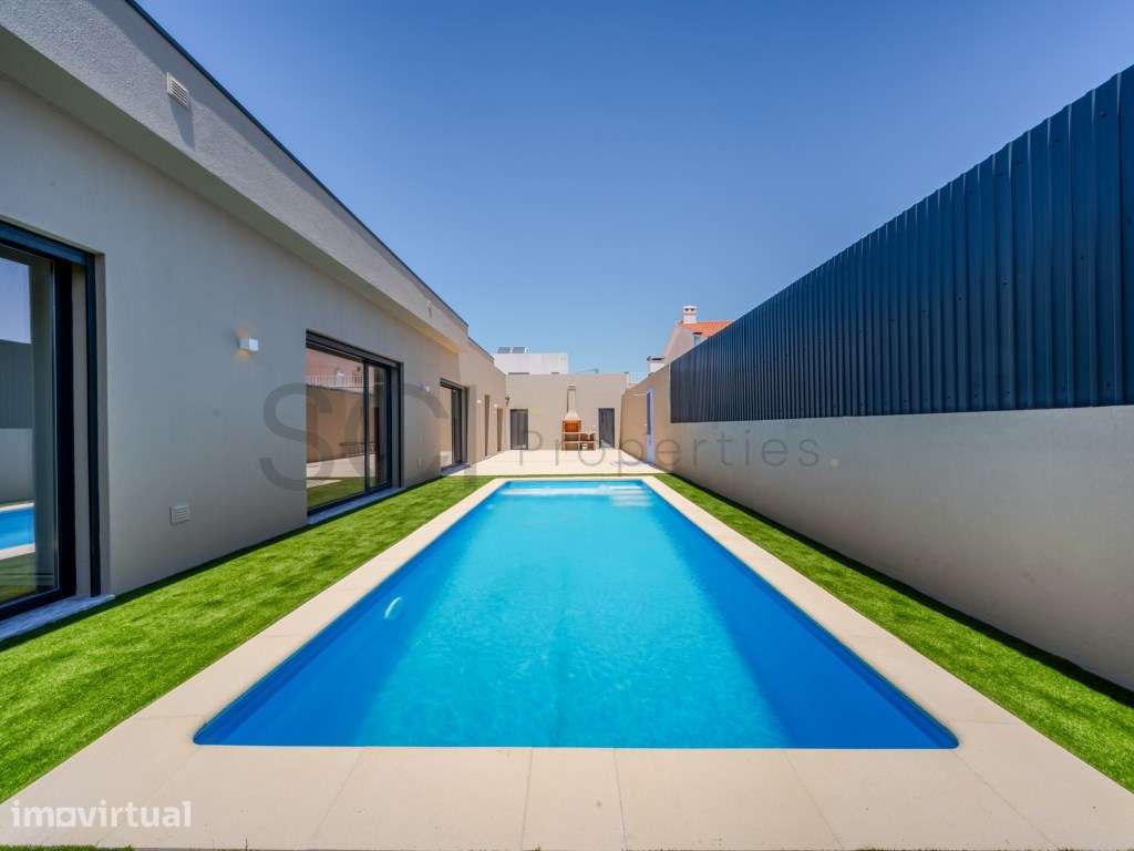 Moradia T4 Azeitão Térrea Isolada com Garagem Piscina - Grande imagem: 2/43