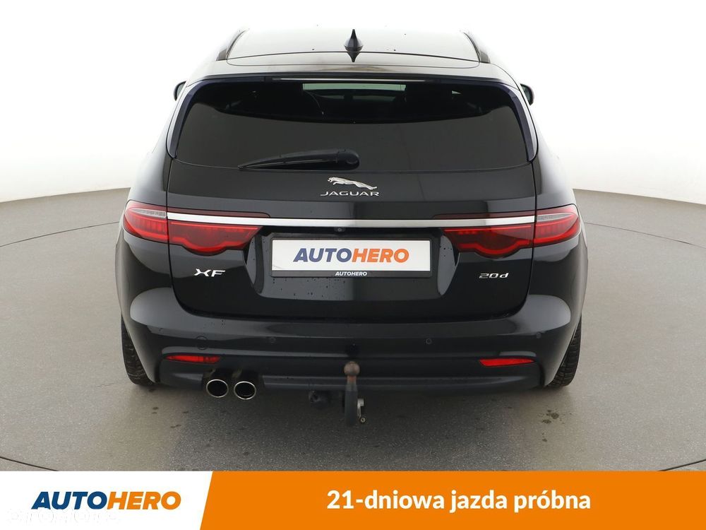 Jaguar XF 2.0 i4D R-Sport - 5
