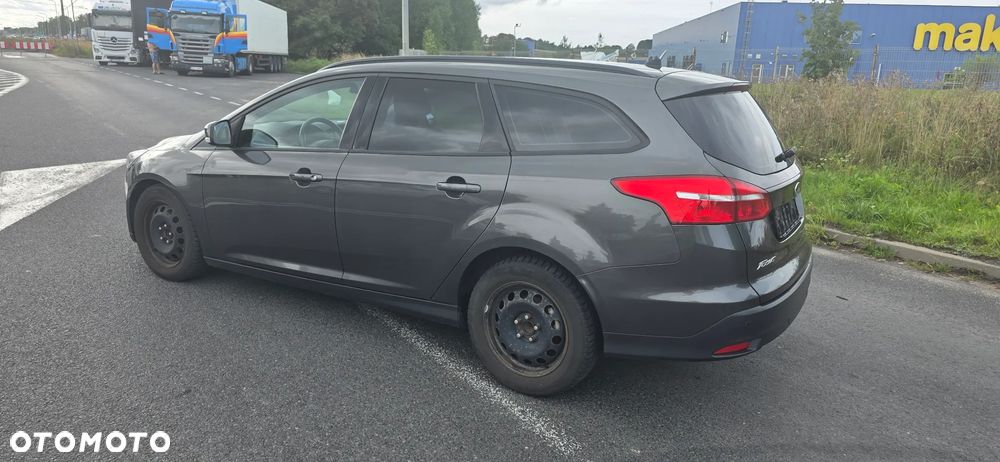 Ford Focus 1.0 EcoBoost Titanium - 10