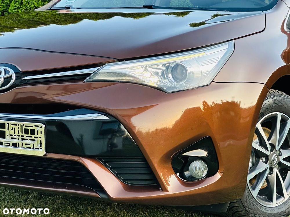 Toyota Avensis Touring Sports 1.6 D-4D Business Edition - 4