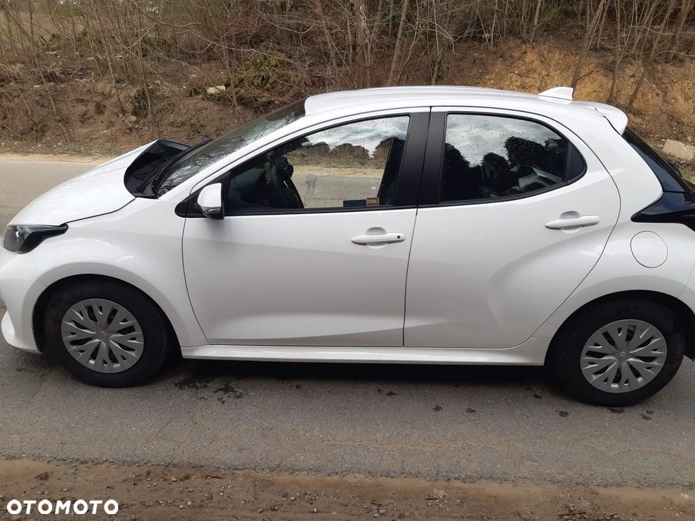 Toyota Yaris - 8