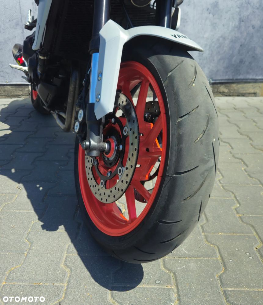 Yamaha MT - 24