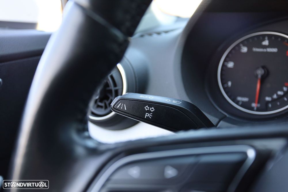 Audi Q2 1.6 TDI Design - 16