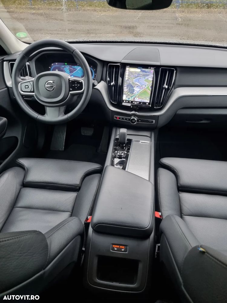 Volvo XC 60 B4 MHEV R-Design - 9
