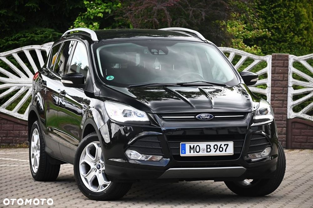 Ford Kuga 1.5 EcoBoost 2x4 Titanium - 1