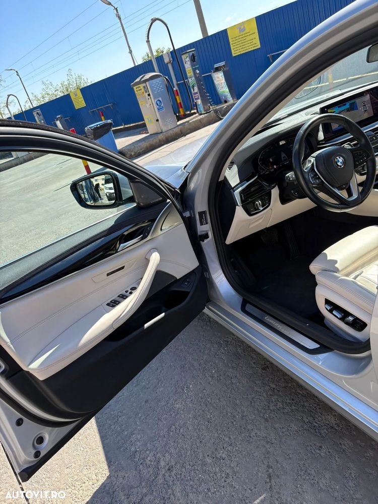 BMW Seria 5 540d xDrive AT MHEV - 15