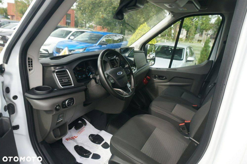 Ford Transit - 12