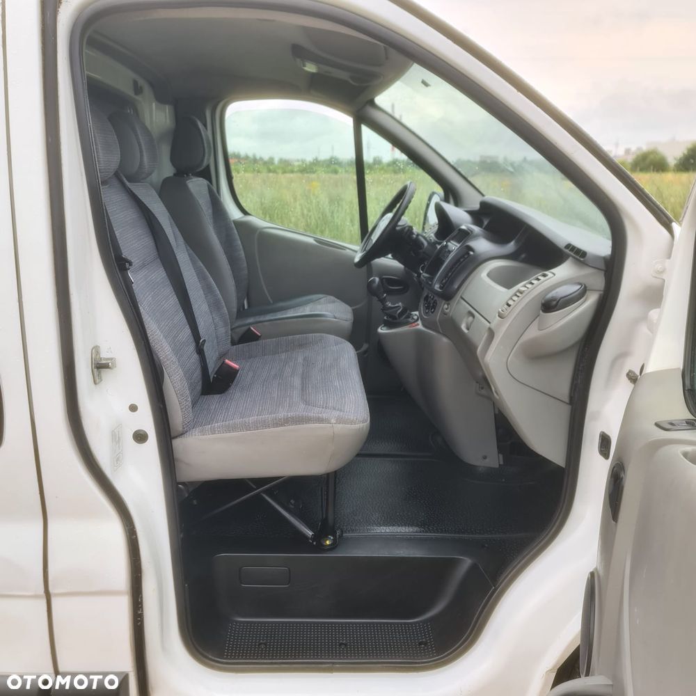 Renault TRAFIC - 16