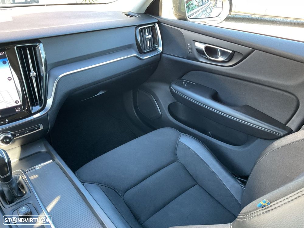 Volvo V60 2.0 D3 - 32