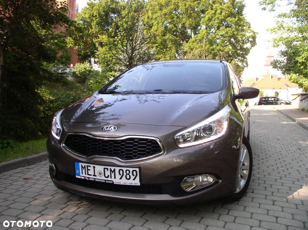 Kia Ceed 1.4 CVVT Attract Plus - 27