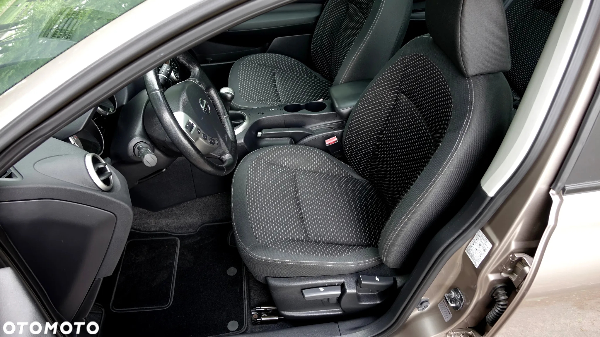 Nissan Qashqai - 7