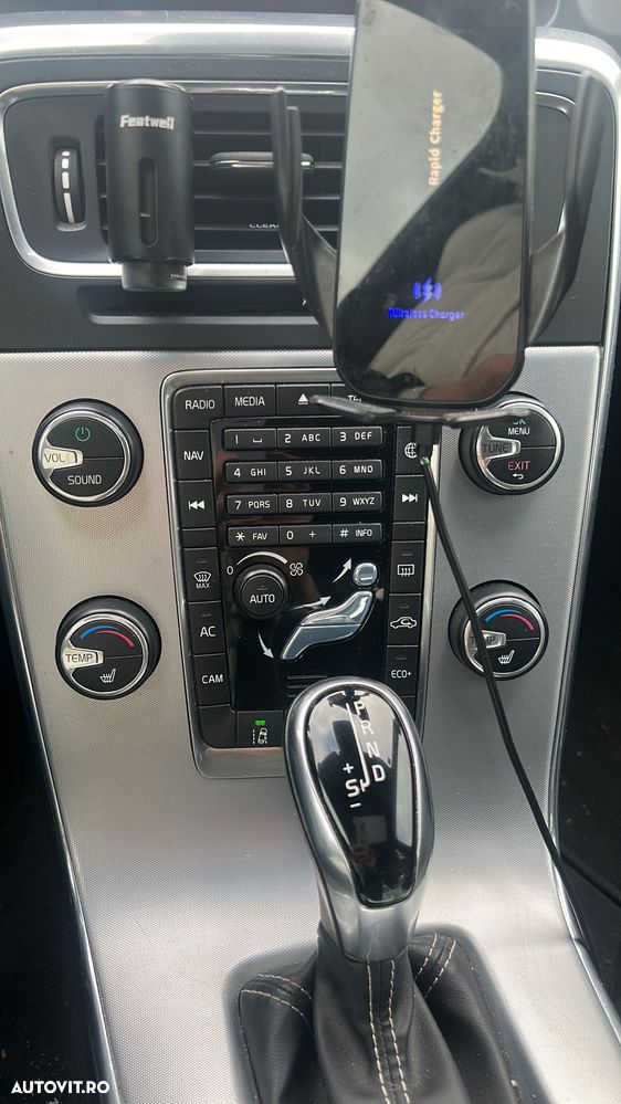 Volvo V60 D3 Geartronic Momentum - 18