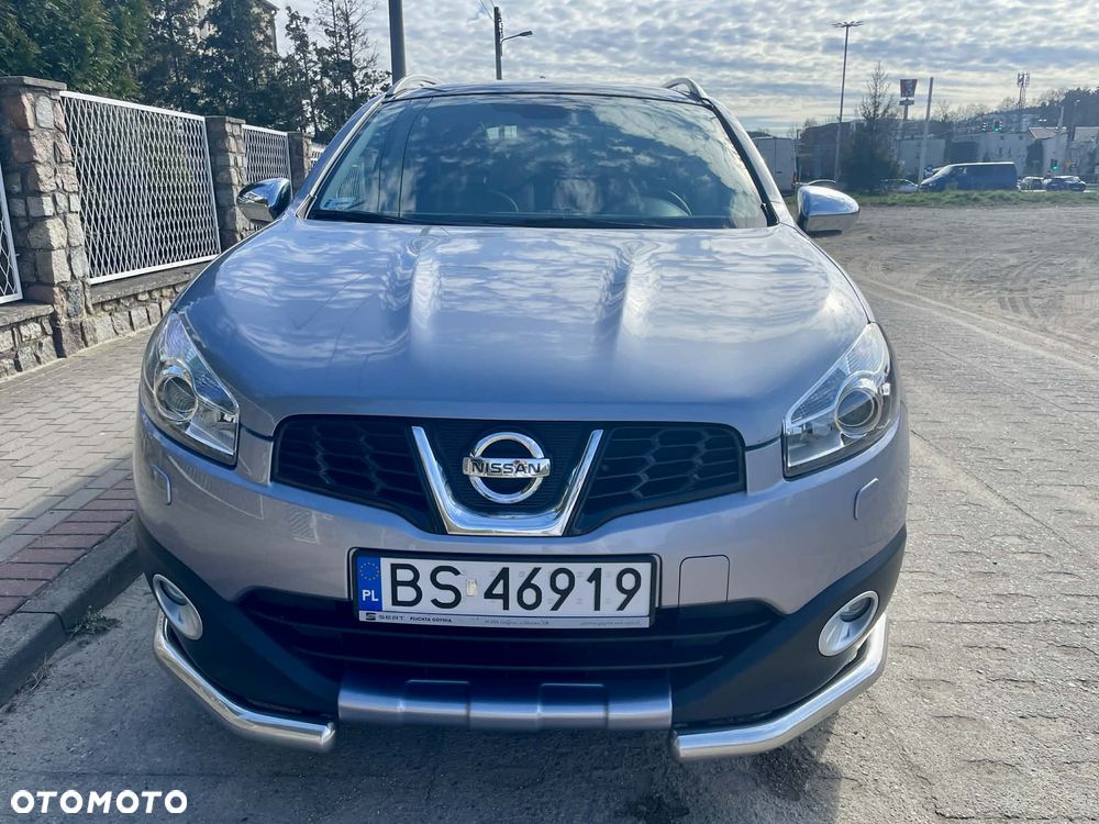Nissan Qashqai+2 2.0 4x4 Tekna Premium CVT - 2