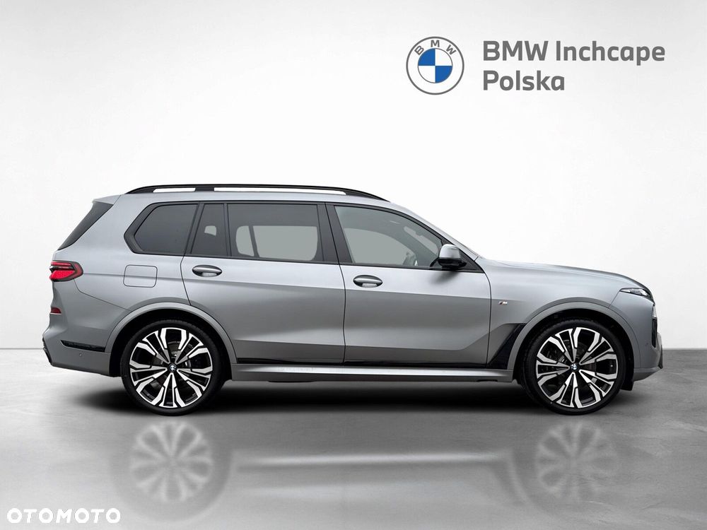 BMW X7 - 7