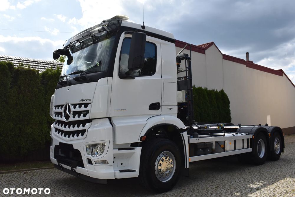 Mercedes-Benz arocs - 2