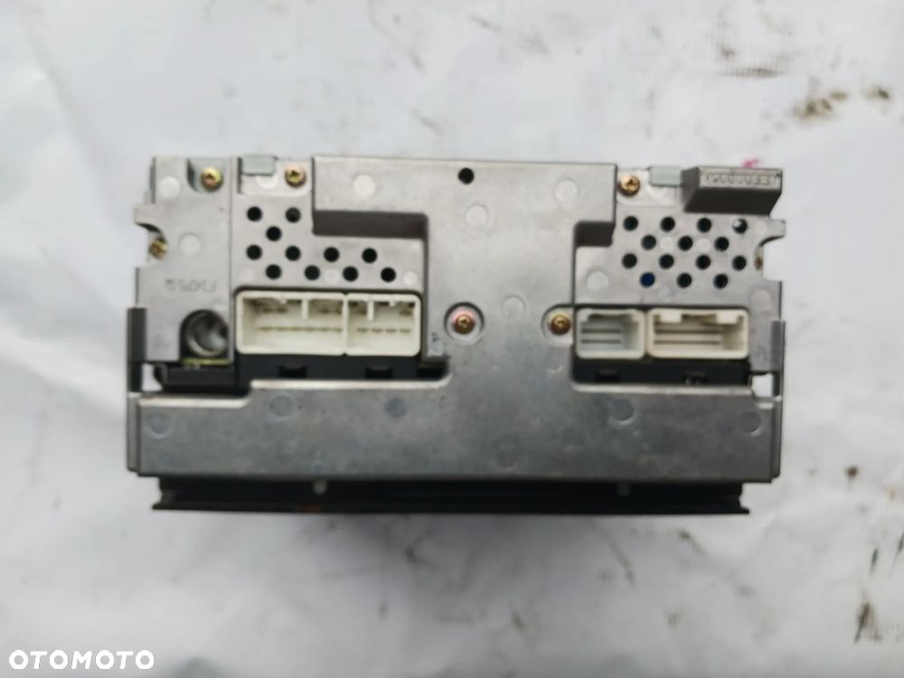 Panel środkowy radio panel nawiewu Toyota Avensis T25 55900-05200 55902-05050-H radio wyświetlacz panel sterowania konsola środkowa - 11